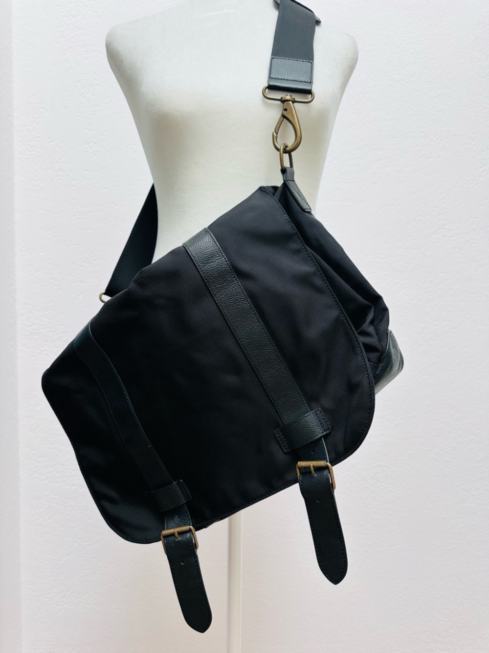 Bosca Black Men's Messenger Bag with Brass Hardware